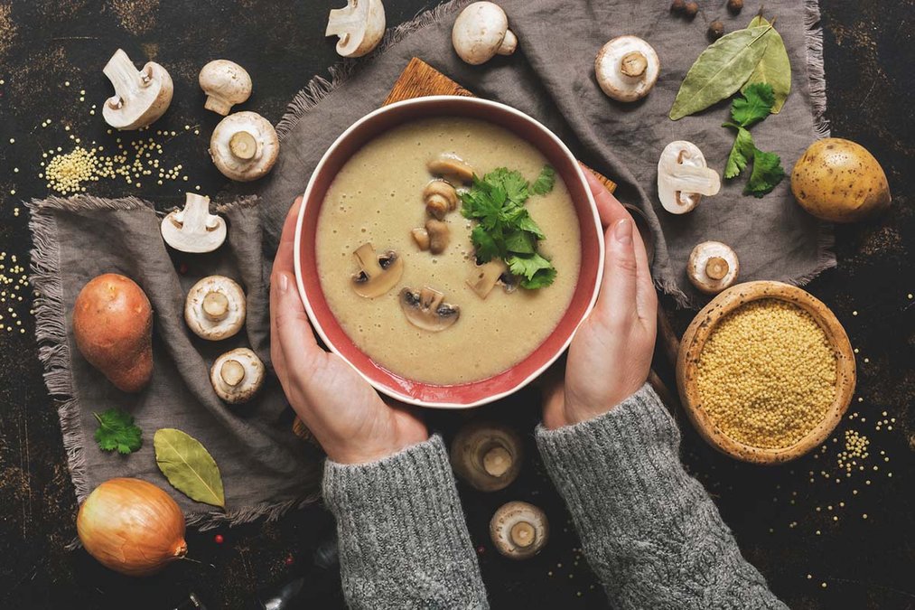Рецепти супів з грибами: прості і швидкі в приготуванні супи