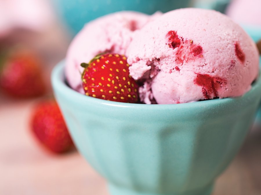 Веганское мороженое из клубники: рецепт в домашних условиях