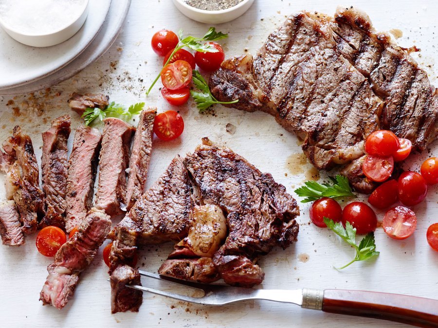 Стейк з яловичини – рецепт – як правильно приготувати вдома